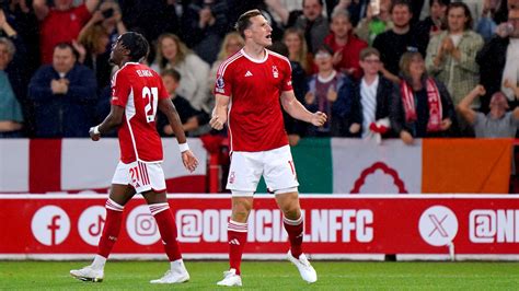 Nottingham Forest 2.